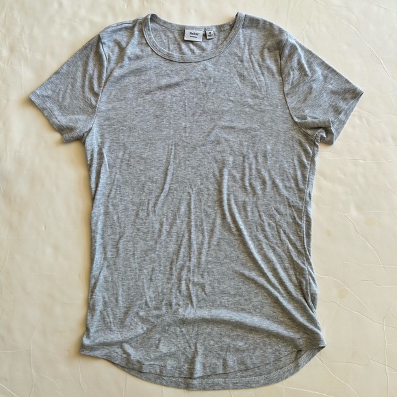 Aritzia Sunday best Gray Crew Neck ribbed T-Shirt - Picture 1 of 2